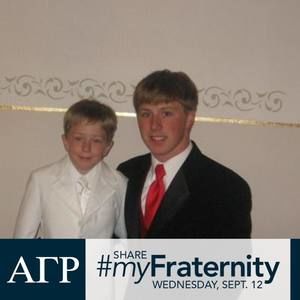 Meet your Posher, Casey